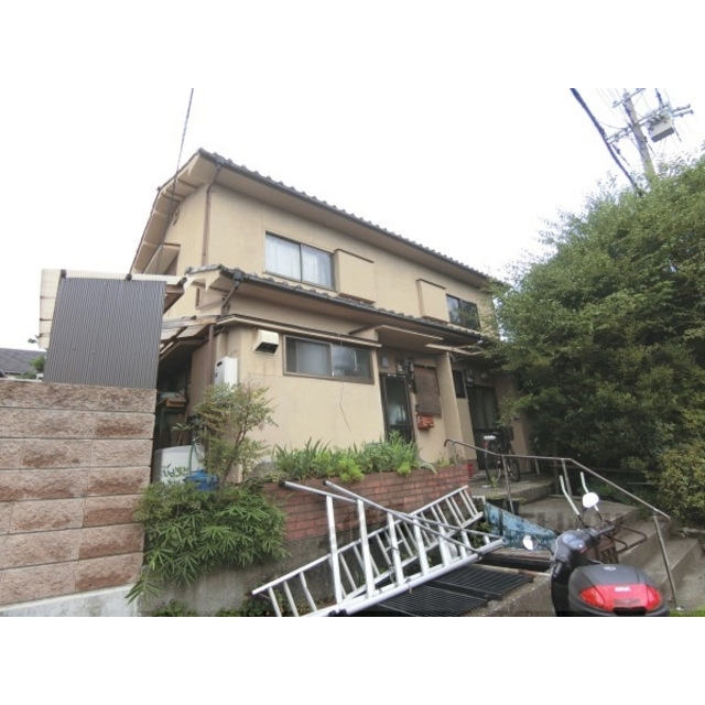 御陵駅より徒歩20分 築56年10ヶ月 2階建の賃貸物件