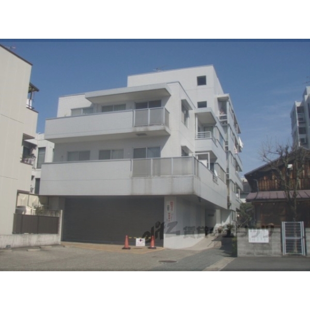 パインベルテ御陵の賃貸物件