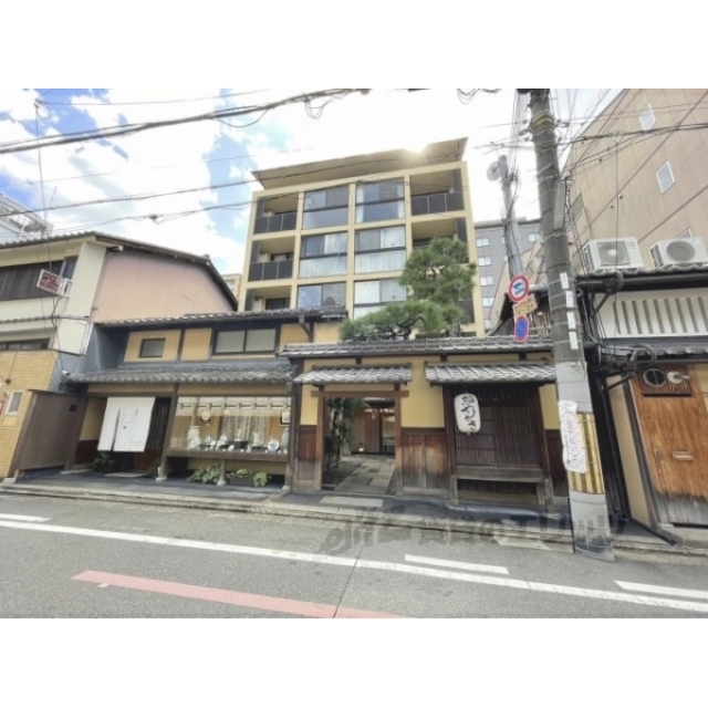 ヴィラスタジオーネ御所南の賃貸物件