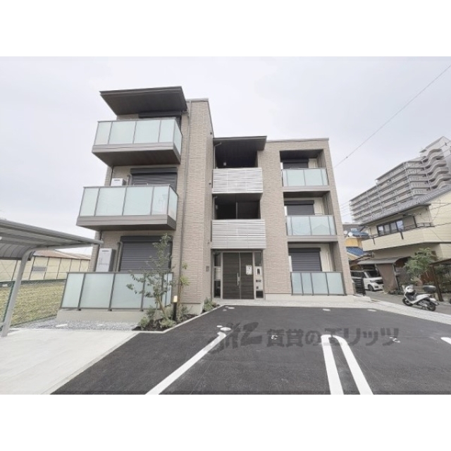 並河駅より徒歩8分 新築 3階建の賃貸物件