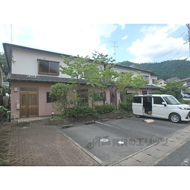北大路駅よりバス14分 徒歩4分 築30年6ヶ月 2階建の賃貸物件
