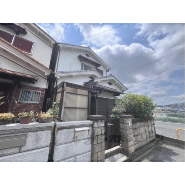 築山駅より徒歩9分 築45年3ヶ月 2階建の賃貸物件