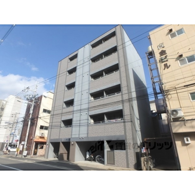 西大路駅より徒歩12分 築16年8ヶ月 6階建の賃貸物件