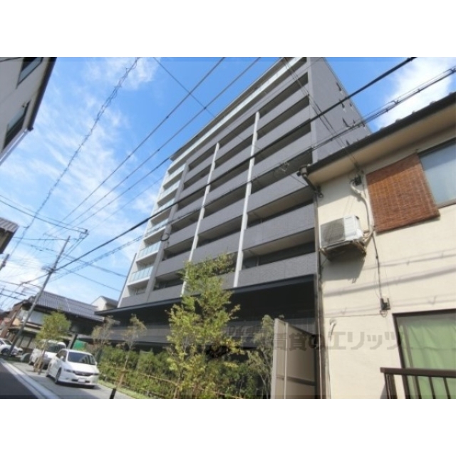 五条駅より徒歩8分 築8年3ヶ月 10階建の賃貸物件