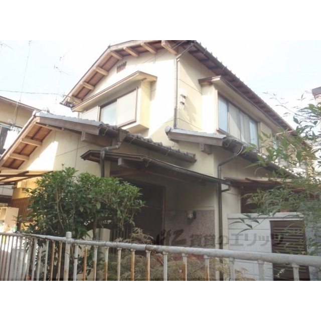 太秦駅より徒歩8分 築47年3ヶ月 2階建の賃貸物件