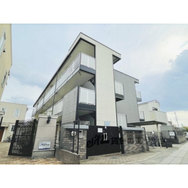 三山木駅より徒歩1分 築16年7ヶ月 3階建の賃貸物件