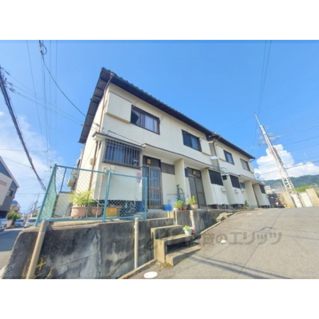 三室戸駅より徒歩13分 築53年10ヶ月 2階建の賃貸物件