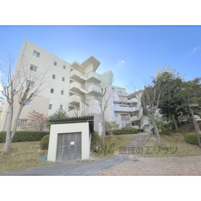 ローレルスクエア木津川台第１期４番館の賃貸物件