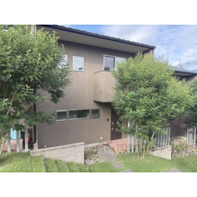 大津京駅より徒歩13分 築7年1ヶ月 2階建の賃貸物件