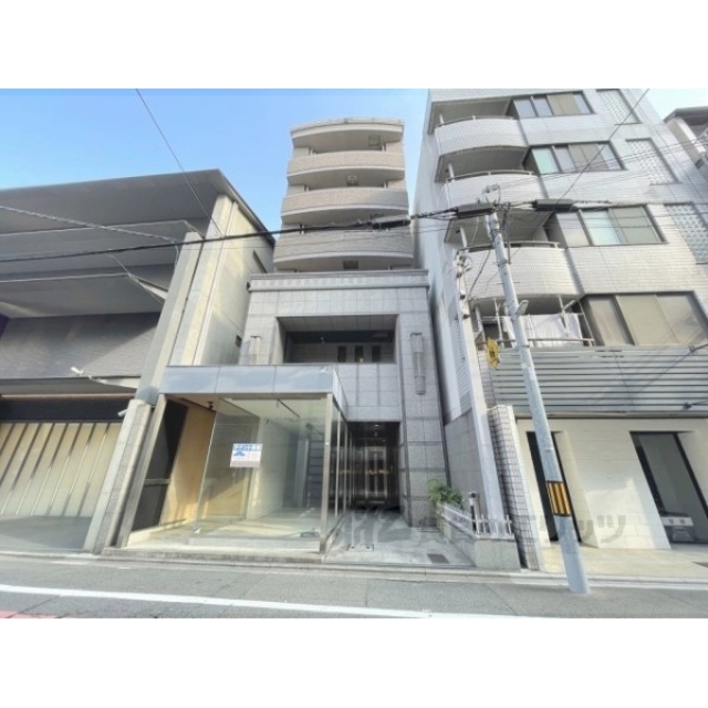 京都市役所前駅より徒歩4分 築24年11ヶ月 7階建の賃貸物件