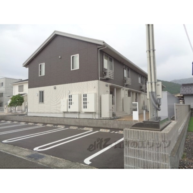 若狭和田駅より徒歩6分 築2年10ヶ月 2階建の賃貸物件