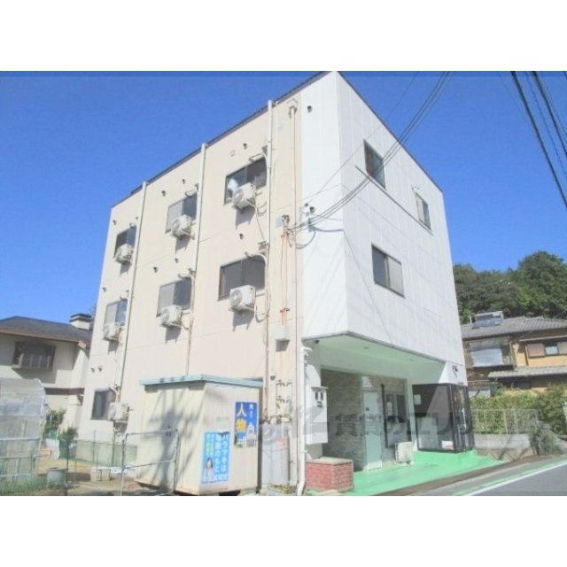 園部駅より徒歩14分 築41年4ヶ月 3階建の賃貸物件