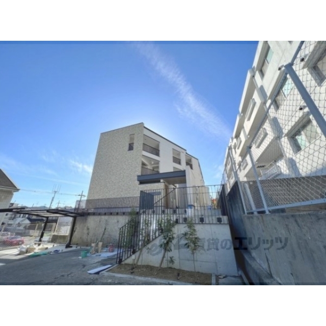 村野駅より徒歩27分 築3年 3階建の賃貸物件