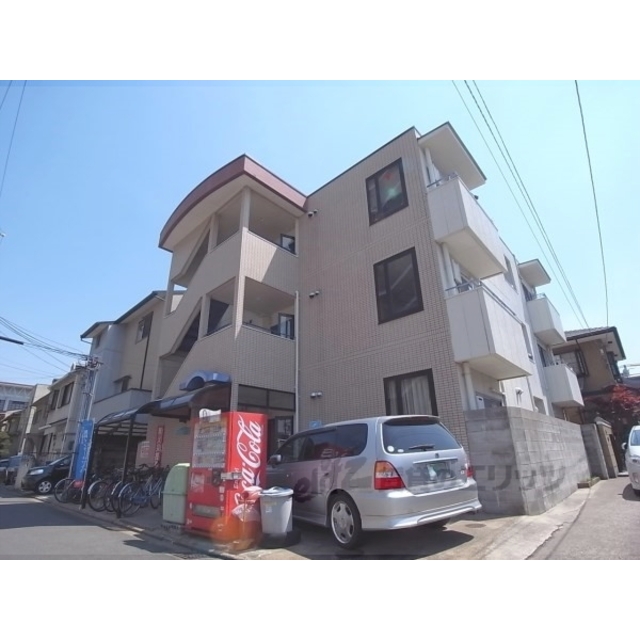 くいな橋駅より徒歩8分 築31年9ヶ月 3階建の賃貸物件