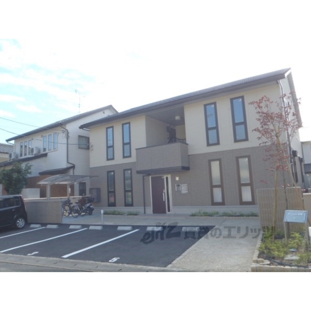 レジウム嵯峨の賃貸物件