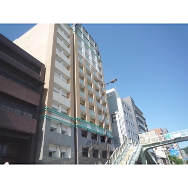 五条駅より徒歩5分 築16年11ヶ月 13階建の賃貸物件