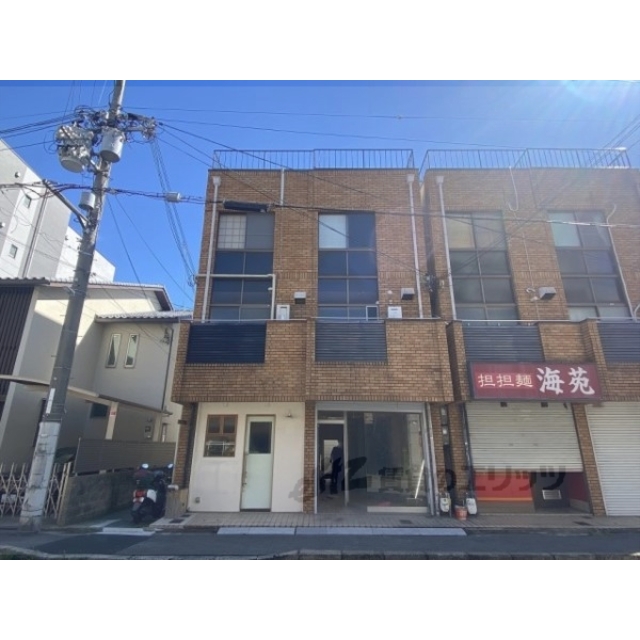 西院駅より徒歩5分 築44年3ヶ月 3階建の賃貸物件