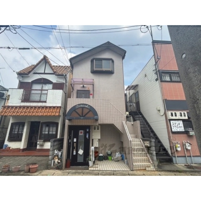 上桂駅より徒歩11分 築34年3ヶ月 3階建の賃貸物件