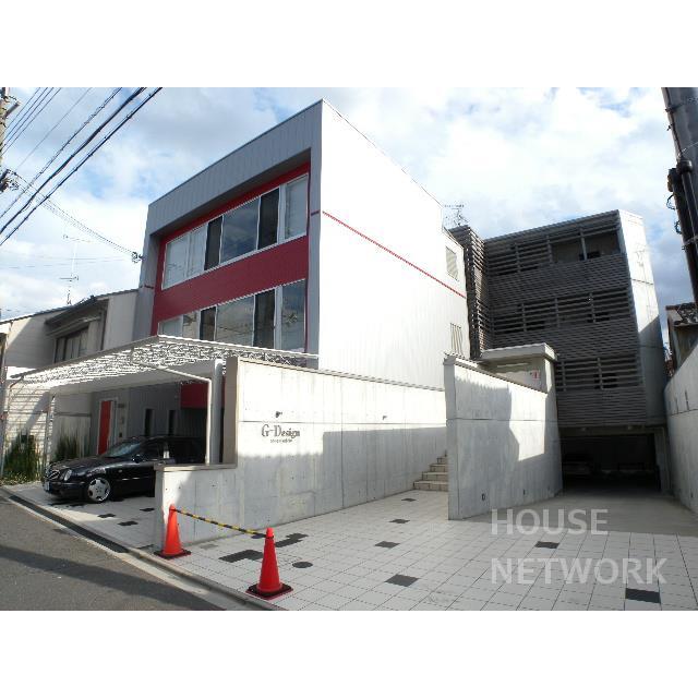 西院駅より徒歩2分 築17年8ヶ月 3階建の賃貸物件