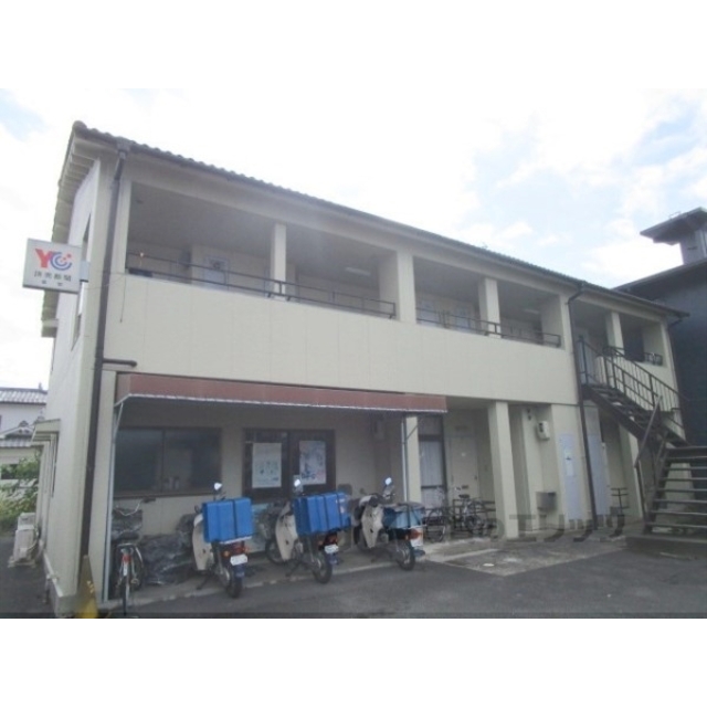 園部駅より徒歩4分 築41年1ヶ月 2階建の賃貸物件