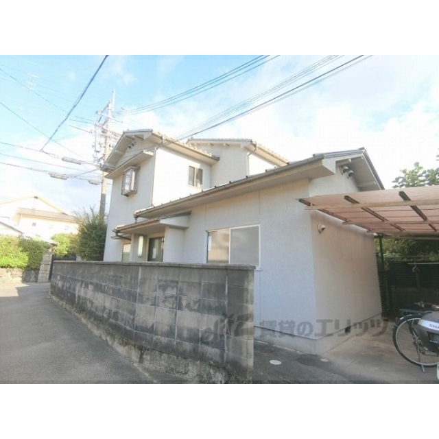 北山駅より徒歩23分 築28年7ヶ月 2階建の賃貸物件