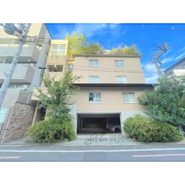 丸太町駅より徒歩1分 築23年9ヶ月 5階建の賃貸物件