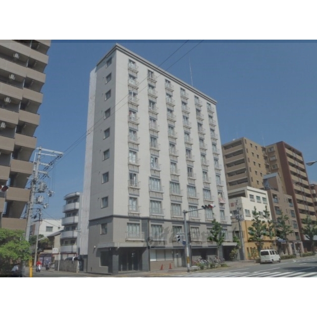 今出川駅より徒歩10分 築26年8ヶ月 10階建の賃貸物件