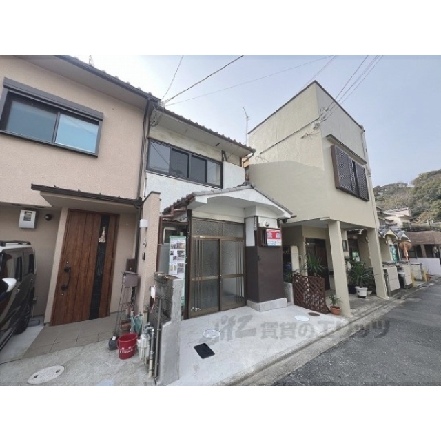 花園駅より徒歩8分 築63年3ヶ月 2階建の賃貸物件