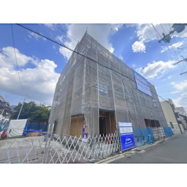 西大路駅より徒歩13分 新築 3階建の賃貸物件
