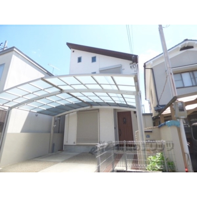 長岡天神駅より徒歩17分 築13年10ヶ月 2階建の賃貸物件