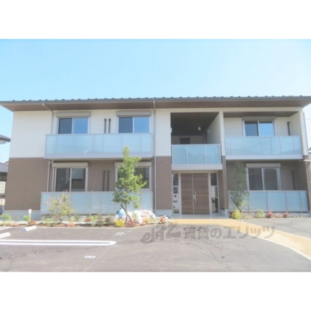 福知山駅より徒歩12分 築1年8ヶ月 2階建の賃貸物件