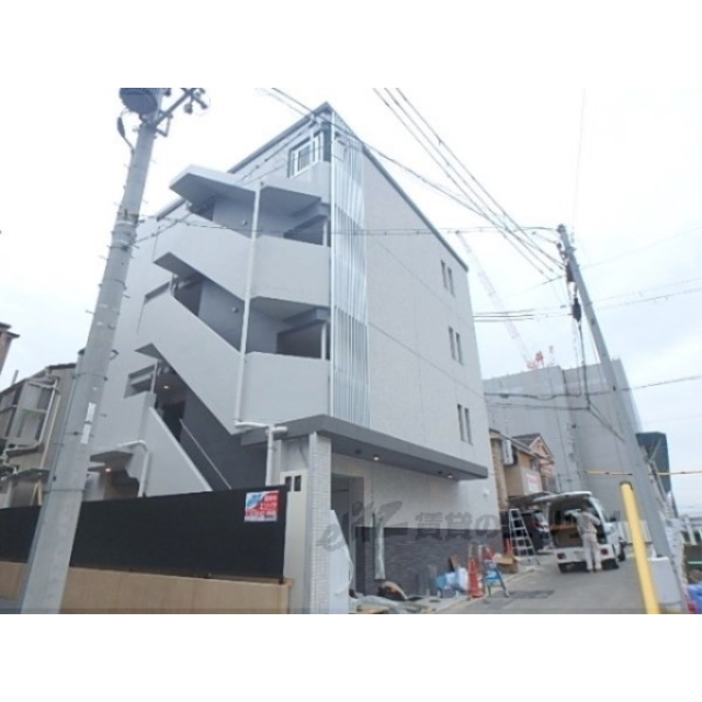 太秦天神川駅より徒歩2分 築8年 4階建の賃貸物件