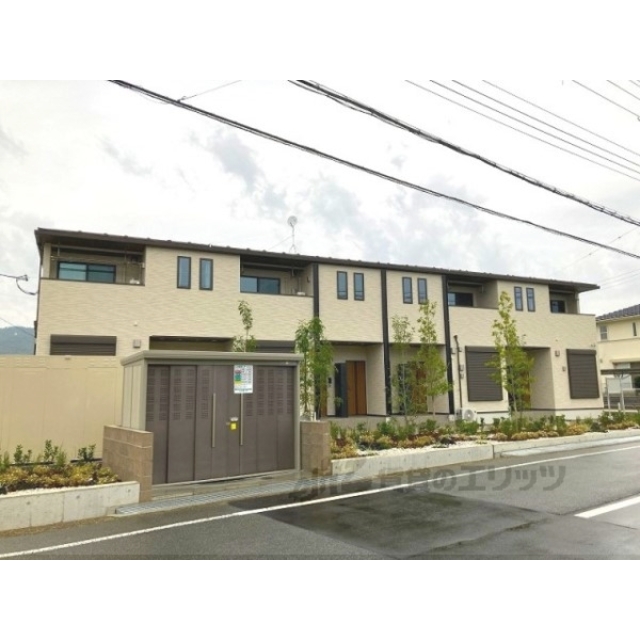 篠山口駅よりバス12分 徒歩1分 新築 2階建の賃貸物件