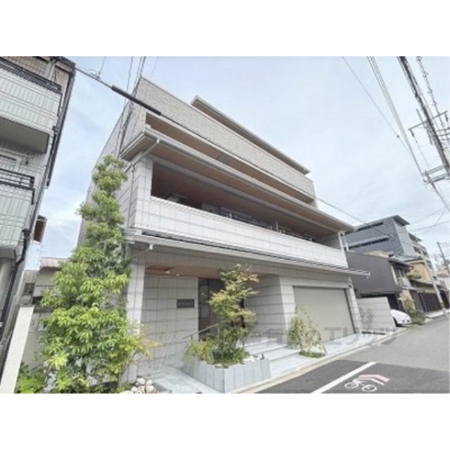 今出川駅より徒歩14分 新築 4階建の賃貸物件