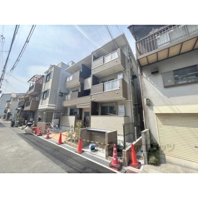 尼崎センタープール前駅より徒歩9分 新築 3階建の賃貸物件