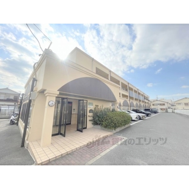 鴻池新田駅より徒歩23分 築24年2ヶ月 3階建の賃貸物件