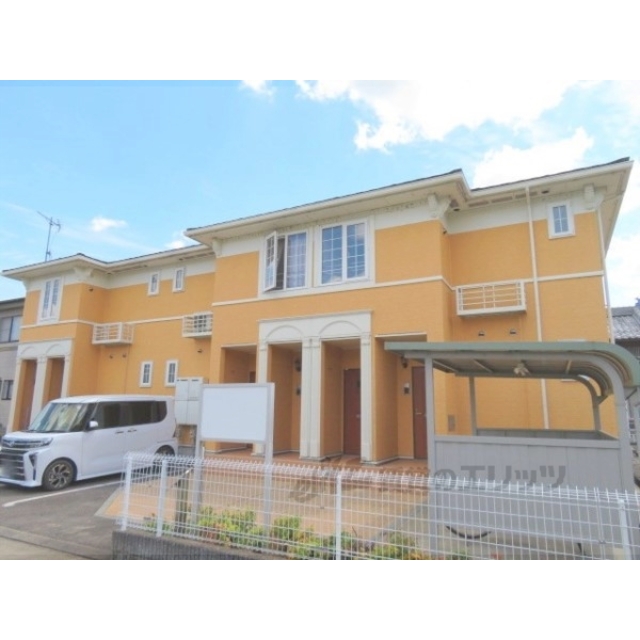 石生駅よりバス13分 徒歩6分 築18年2ヶ月 2階建の賃貸物件