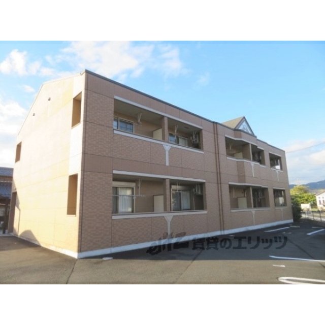 福知山駅より徒歩15分 築10年11ヶ月 2階建の賃貸物件
