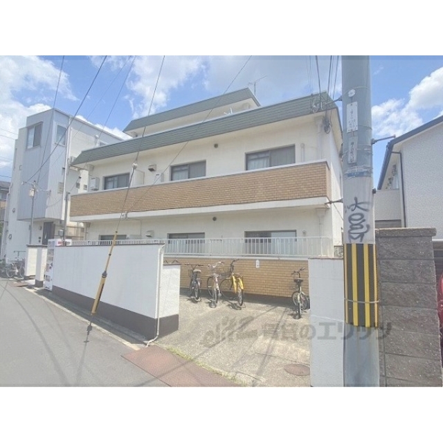 茶山・京都芸術大学駅より徒歩3分 築39年 3階建の賃貸物件