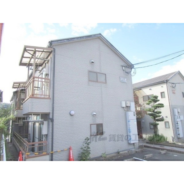 園部駅より徒歩20分 築27年10ヶ月 2階建の賃貸物件