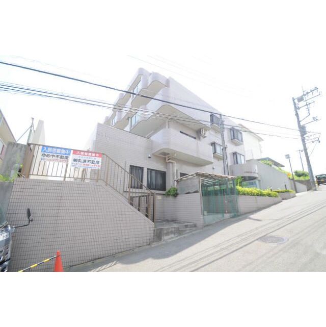 藤が丘駅より徒歩10分 築32年2ヶ月 4階建の賃貸物件