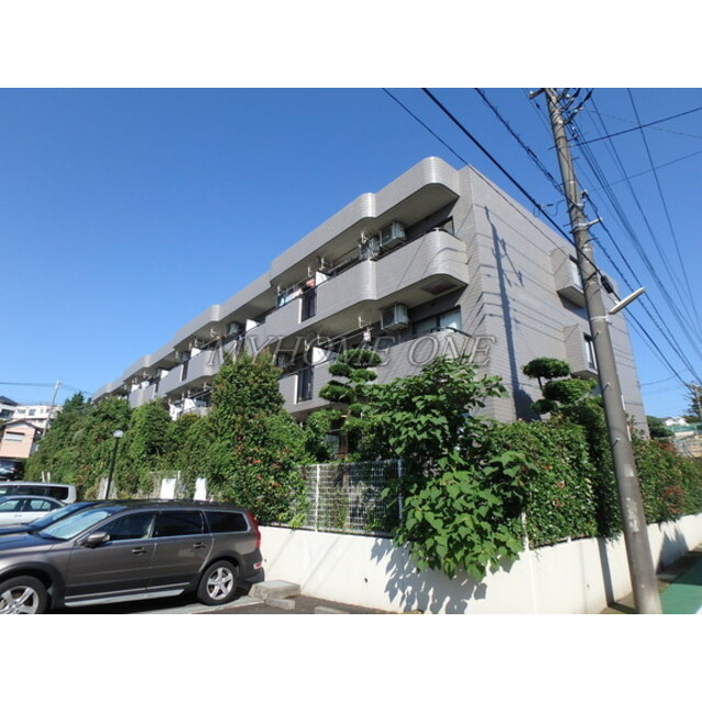 梶が谷駅より徒歩15分 築31年9ヶ月 3階建の賃貸物件