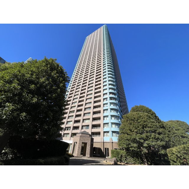 月島駅より徒歩8分 築26年10ヶ月 54階建の賃貸物件