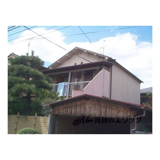 桂駅より徒歩10分 築39年3ヶ月 2階建の賃貸物件