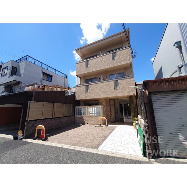 今出川駅より徒歩7分 築18年9ヶ月 3階建の賃貸物件