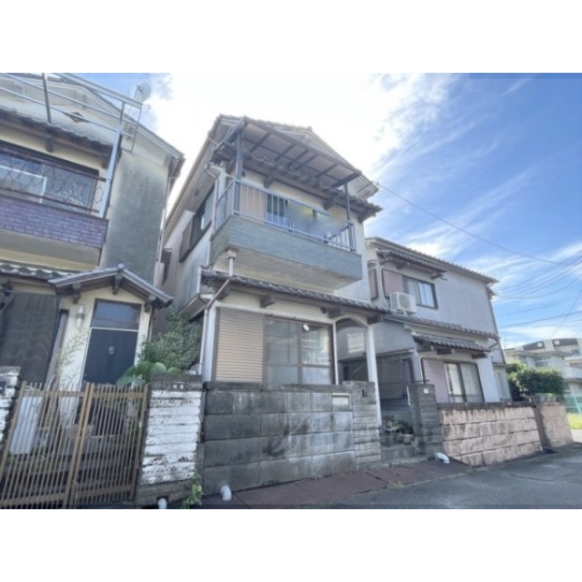 樟葉駅よりバス6分 徒歩7分 築44年4ヶ月 2階建の賃貸物件