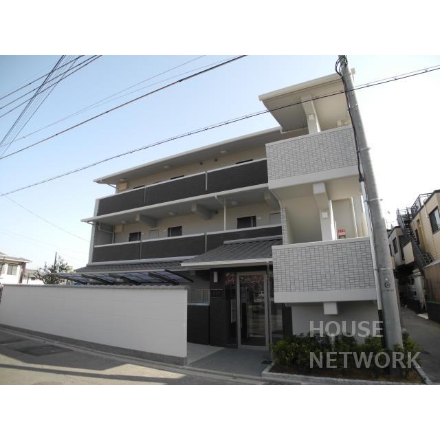 鞍馬口駅より徒歩8分 築7年8ヶ月 3階建の賃貸物件