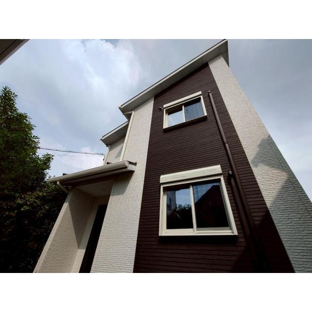 牧落駅より徒歩13分 築8年2ヶ月 2階建の賃貸物件