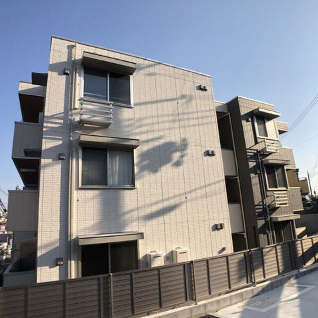 垂水駅より徒歩23分 築4年1ヶ月 3階建の賃貸物件