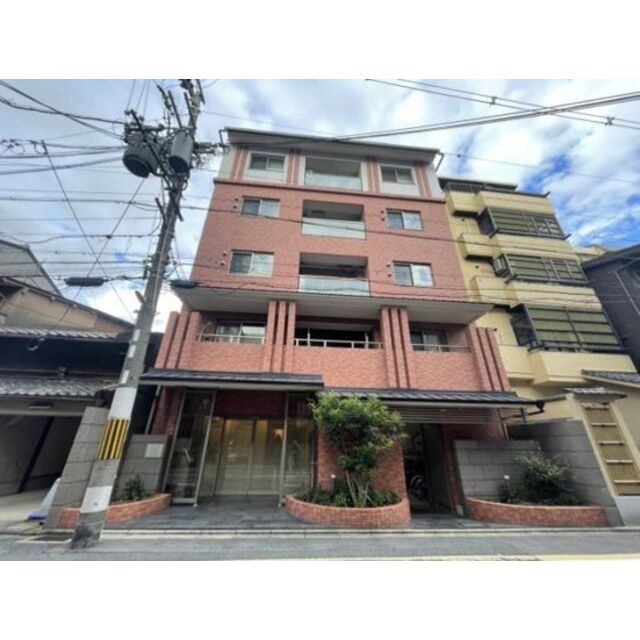 烏丸御池駅より徒歩7分 築10年 5階建の賃貸物件